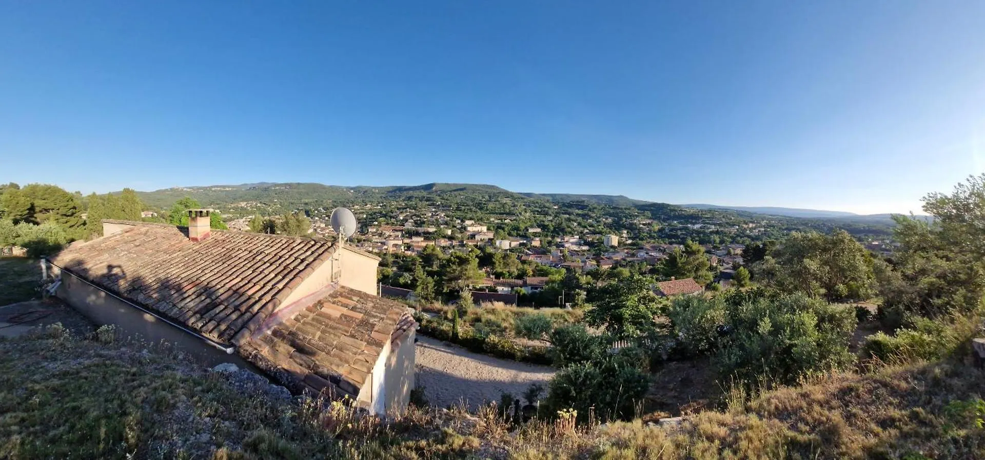 Le Jardin Des Oliviers Apartment Apt Homestay