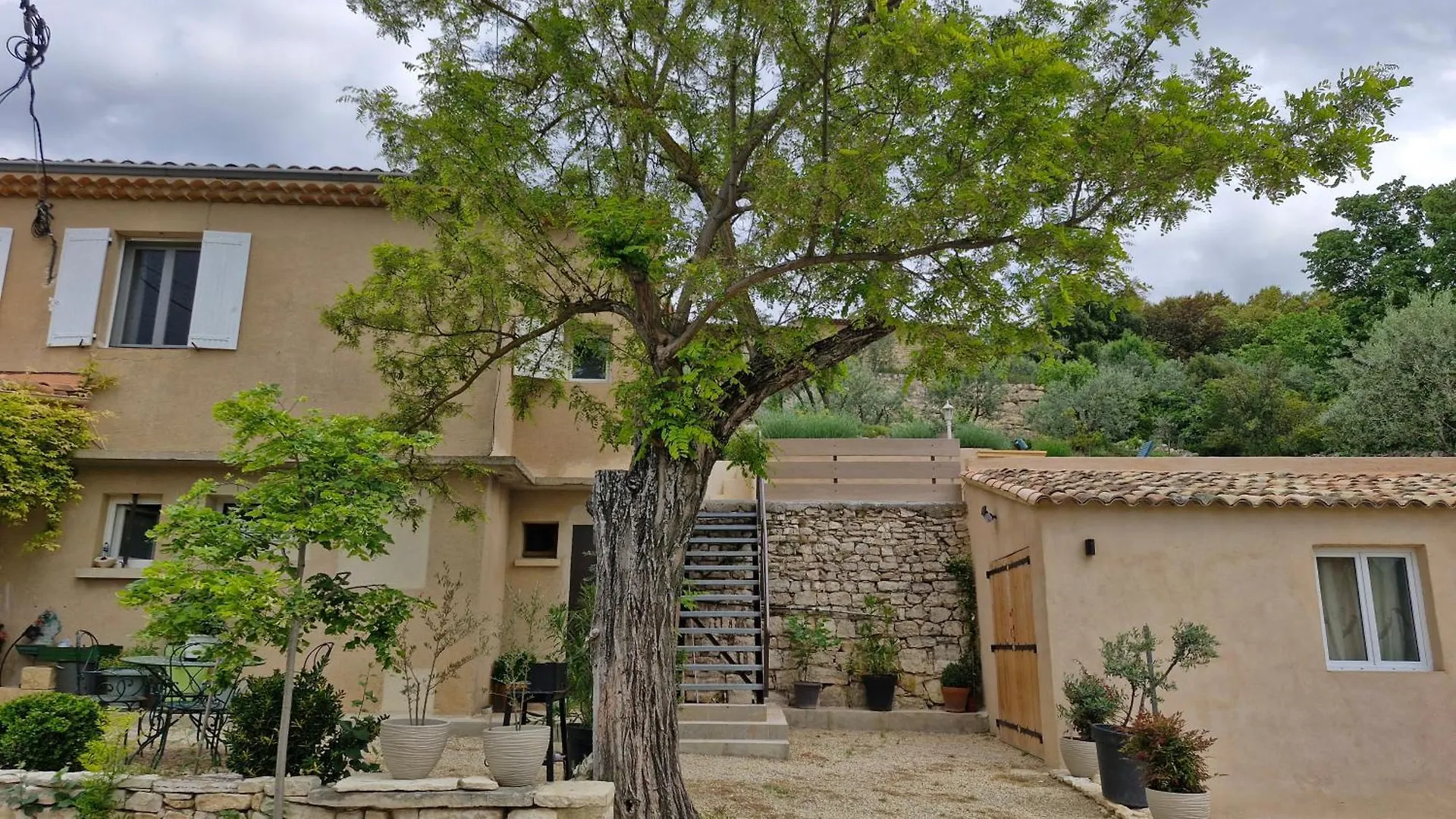 Homestay Le Jardin Des Oliviers Apartment Apt