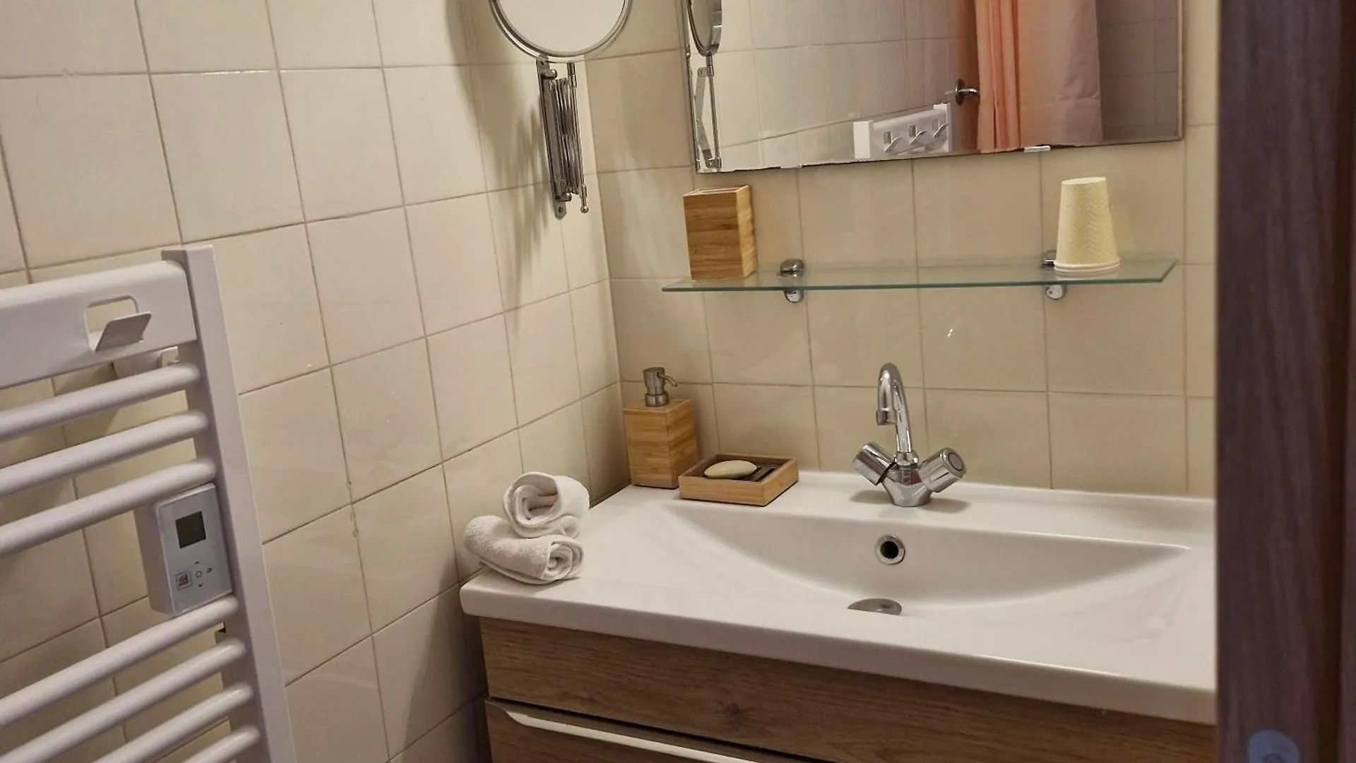 Homestay Le Jardin Des Oliviers Apartment Apt France